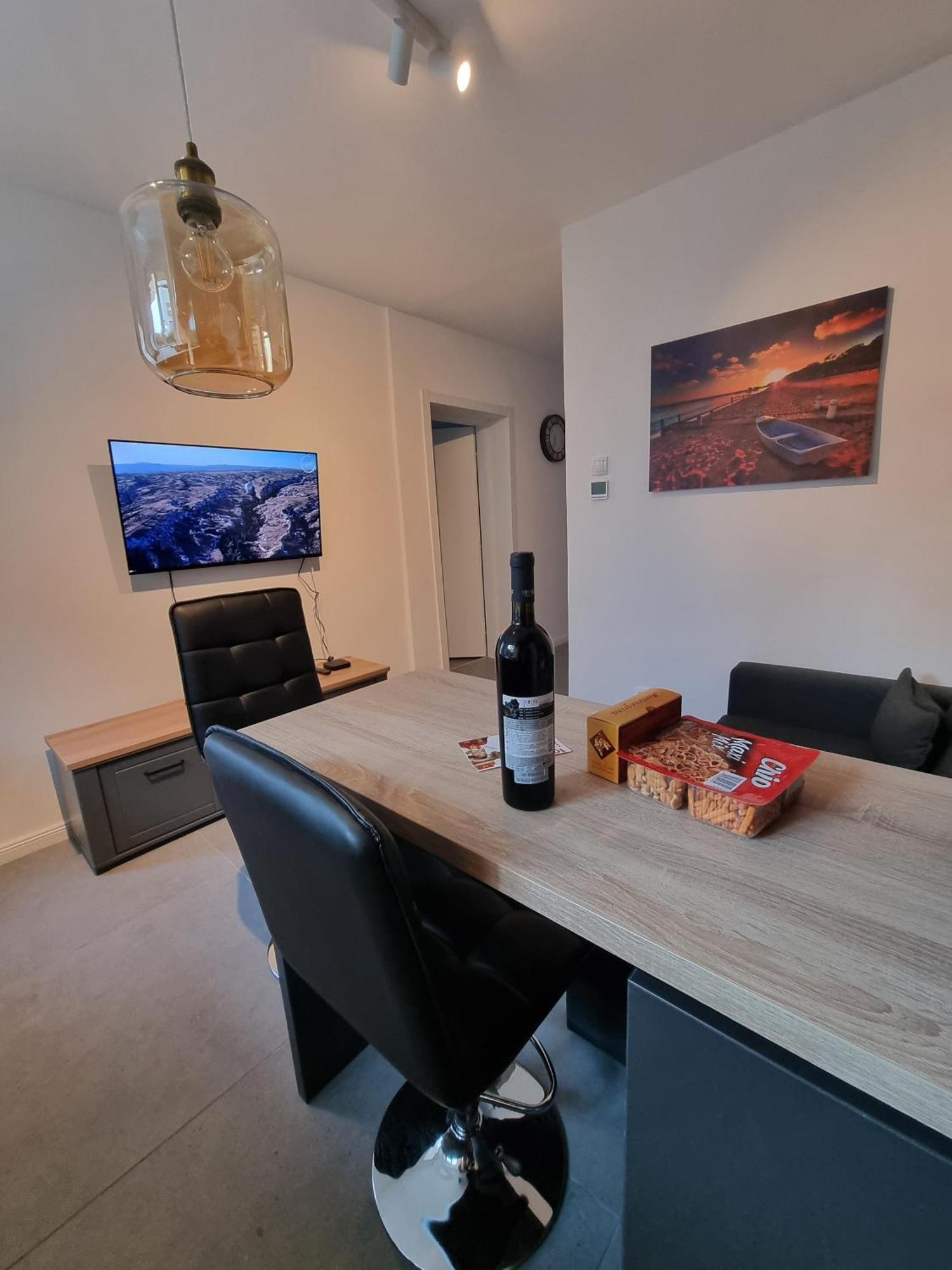 Ferienwohnung Porto Luxury Tivat Exterior foto