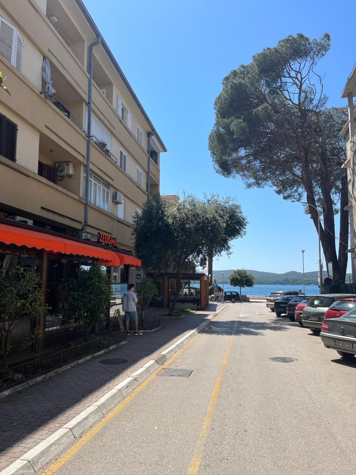 Ferienwohnung Porto Luxury Tivat Exterior foto
